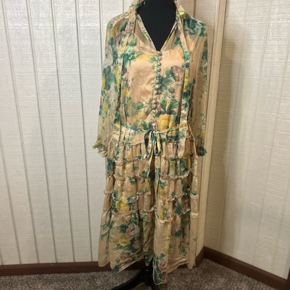 O.P.T. Cosmia Beige Floral Ruffle Tiered Midi Dress, size XL. - Picture 2 of 10